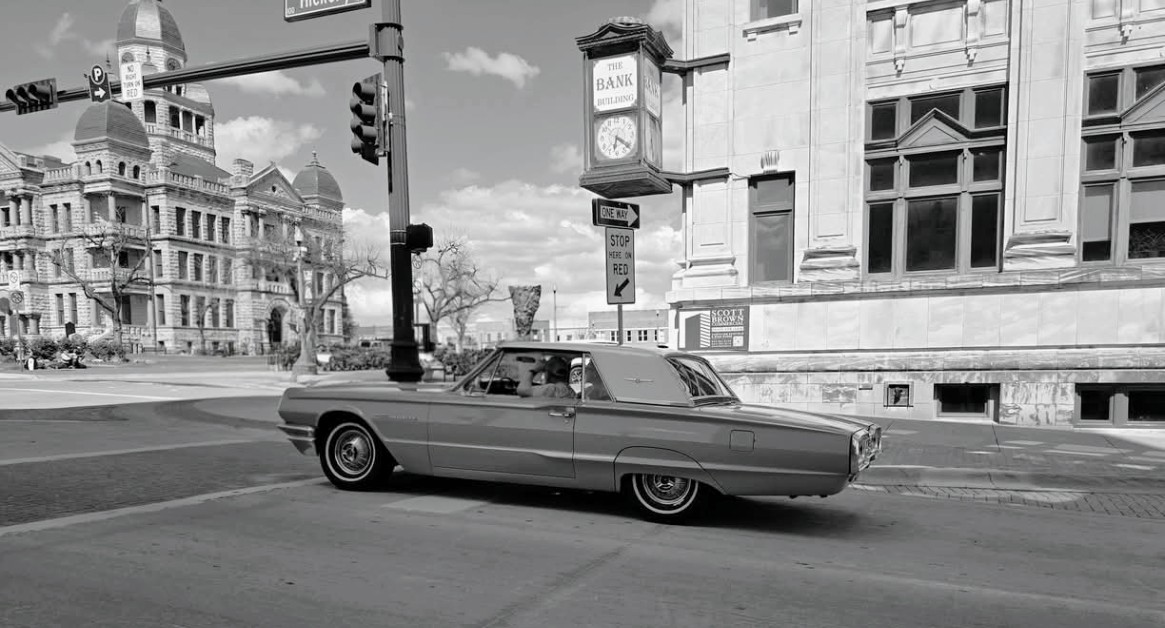 A walk to the past - classic Thunderbird on Denton square